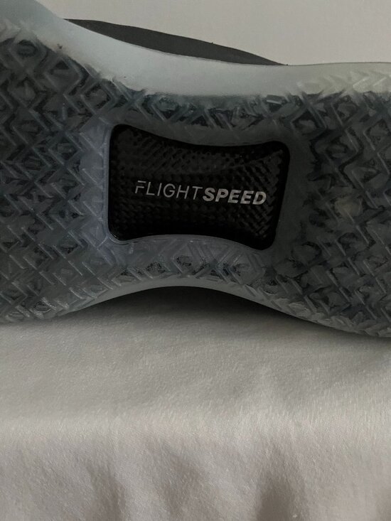 Athletic_Shoes